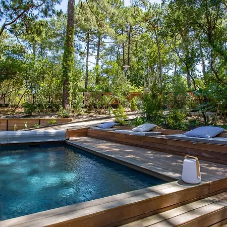 Βίλα Les Pins Agalis With Swimming Pool